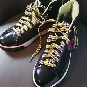 Used nike mids in unique color combo